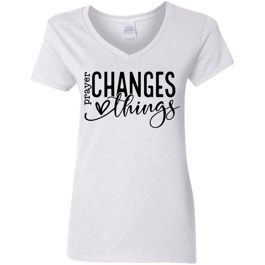 Prayer changes things V-Neck T-Shirt